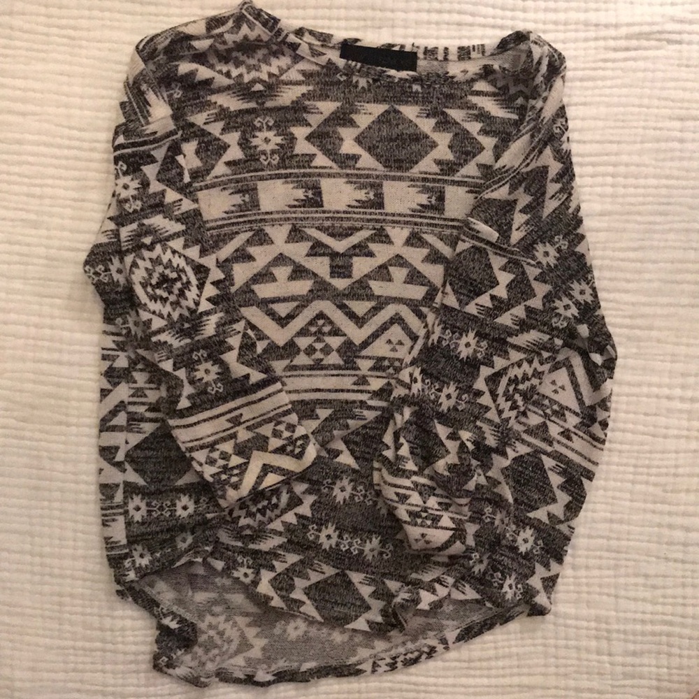 Aztec Tunic- Almost Famous MED